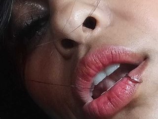 Narellaa immagine del profilo del modello di cam