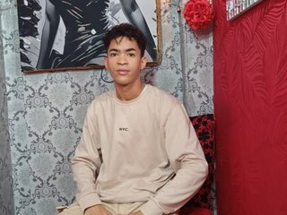 JULIANJETT profilbild på webbkameramodell 