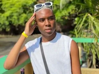 JuanHuge cam model profile picture