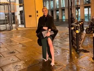 PowerPixie cam model profile picture