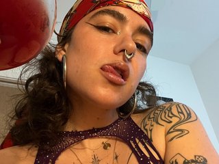 Velvette_Peach Profilbild des Cam-Modells 