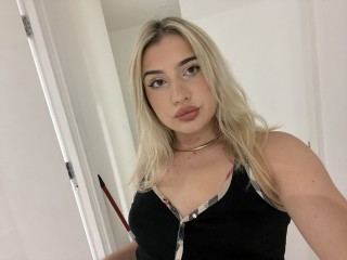 ElsaFroze cam model profile picture 