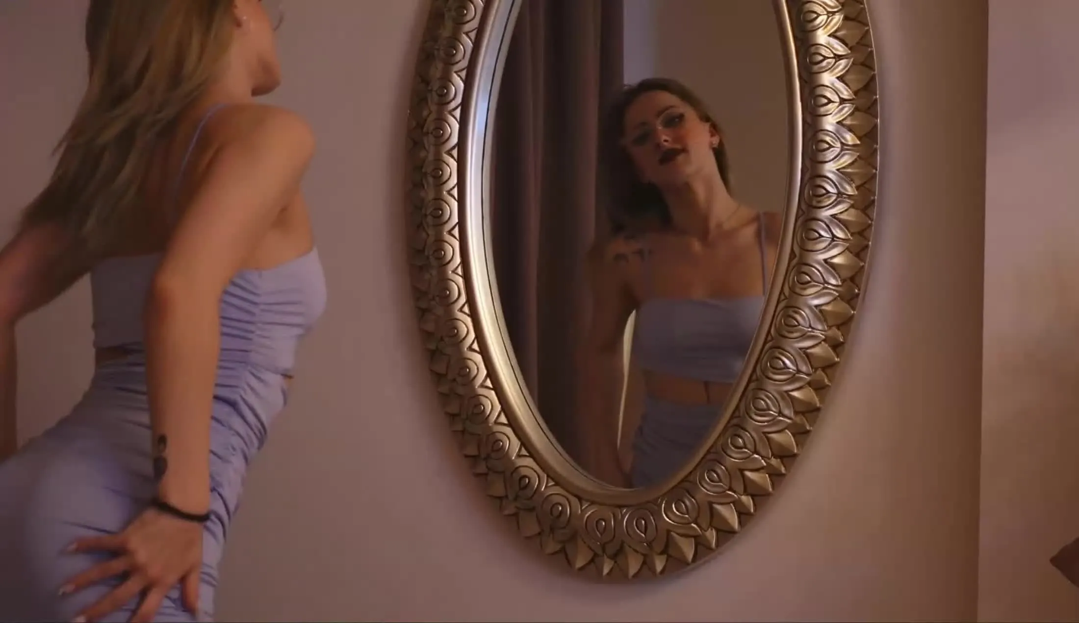 Artiest LucyLexton Video 1