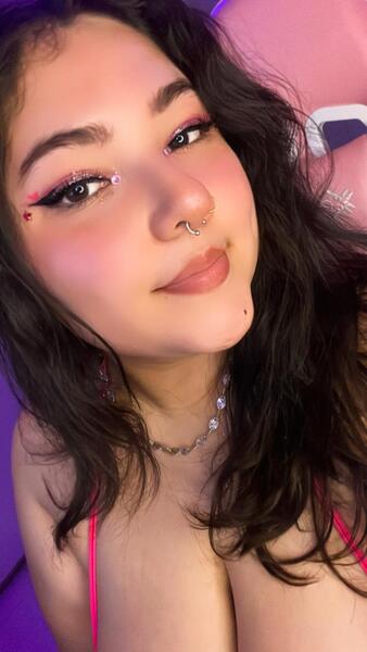 Interprete AlanaWyllieams Foto 3