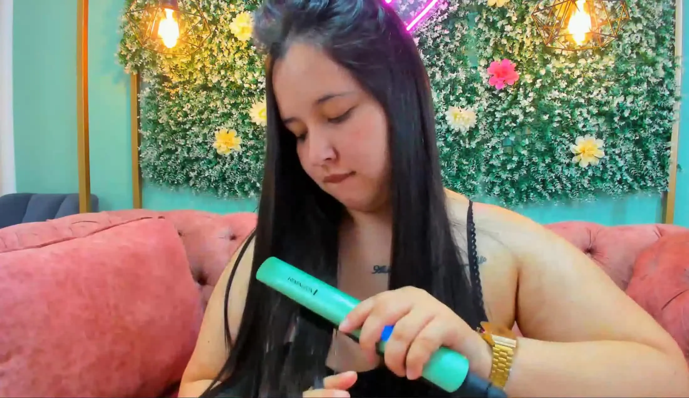 Artist IssabelaClark Video 2