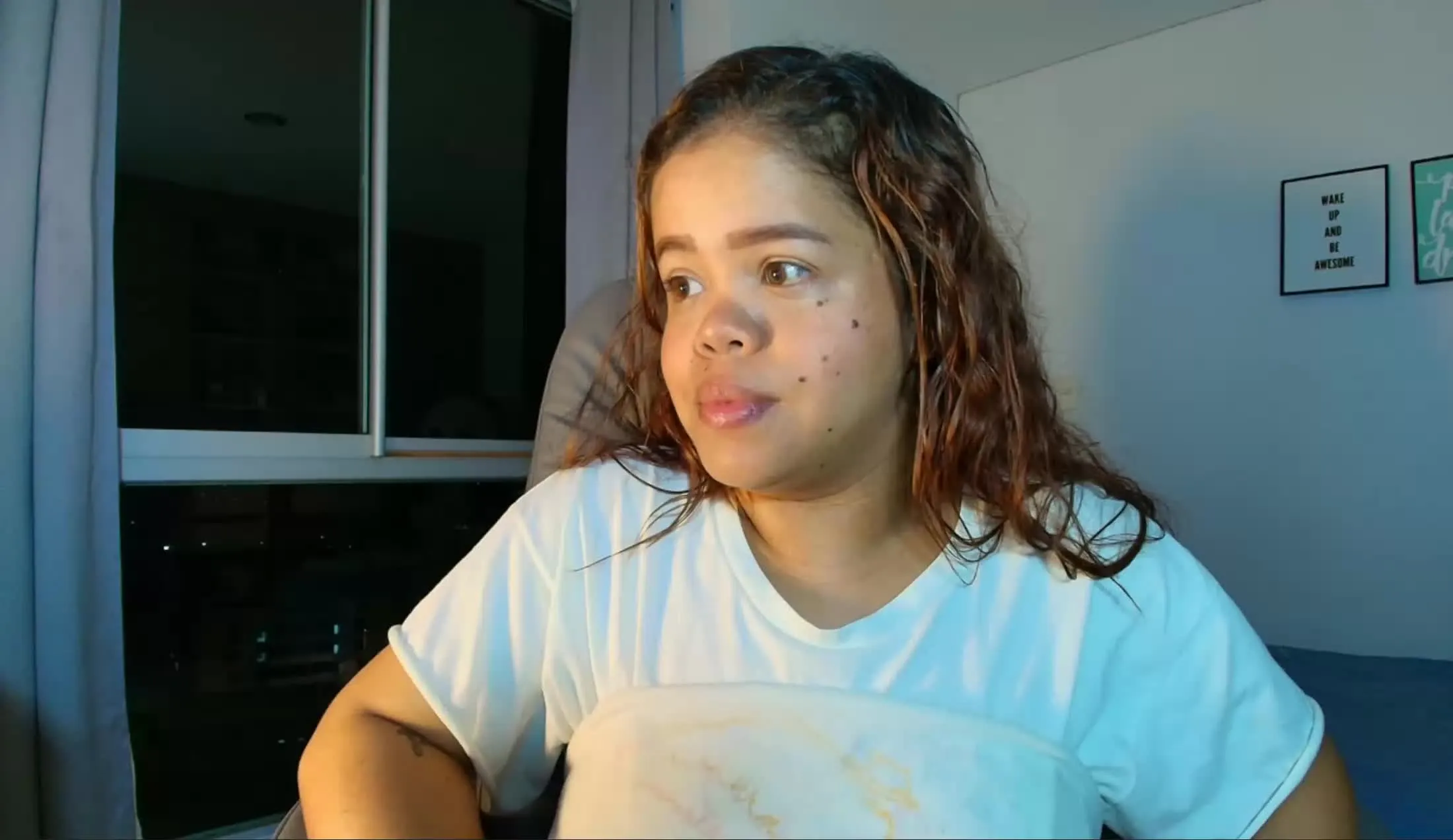 Artist littlee_sophiee Video 1