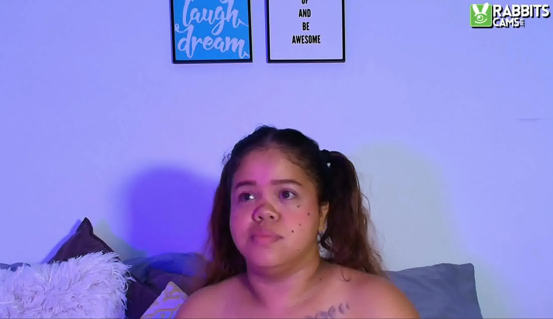 Artist littlee_sophiee Video 1