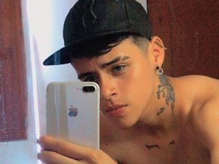 Imagen de perfil de modelo de cámara web de maxx_william