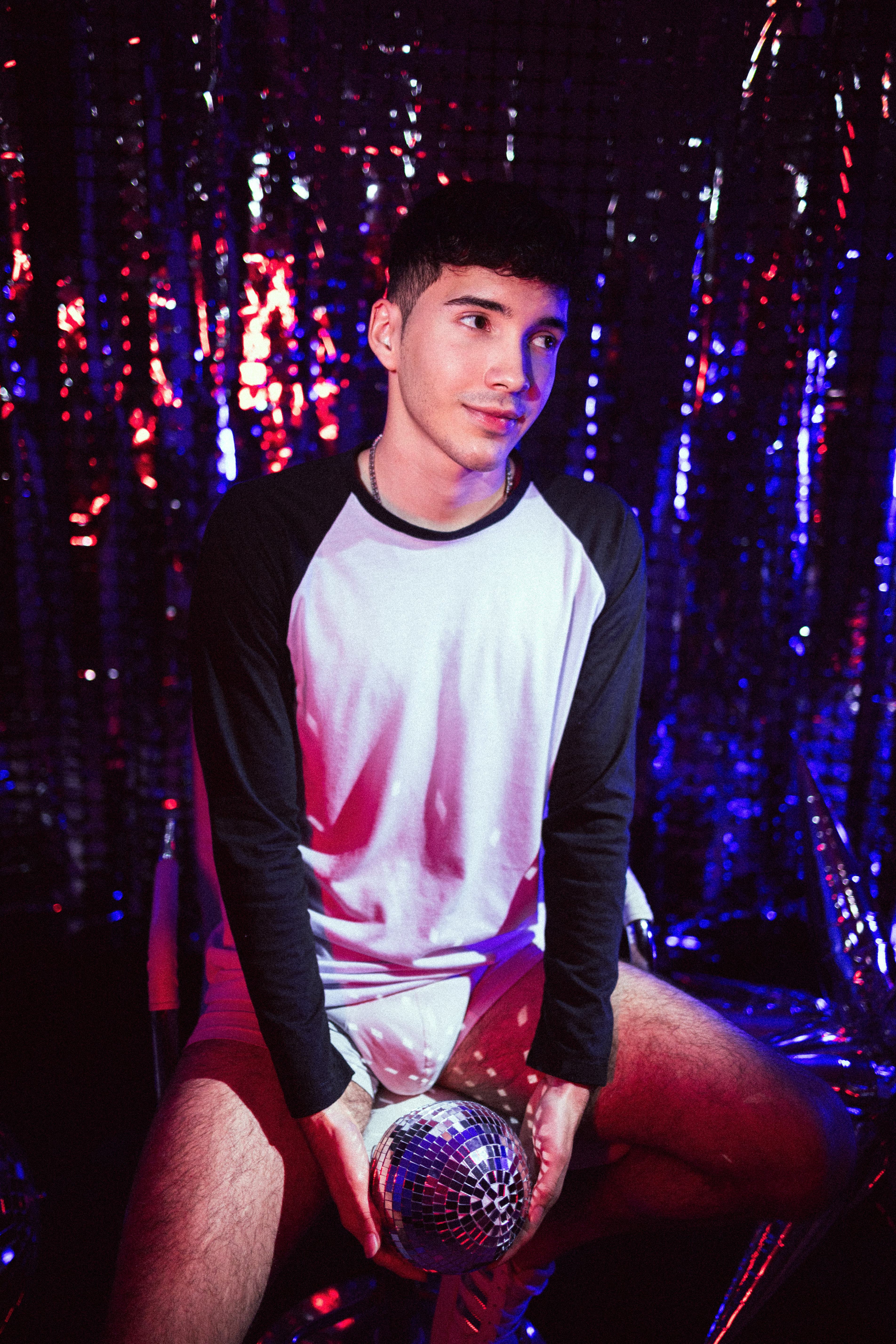 Performer PoollParty Photo 12