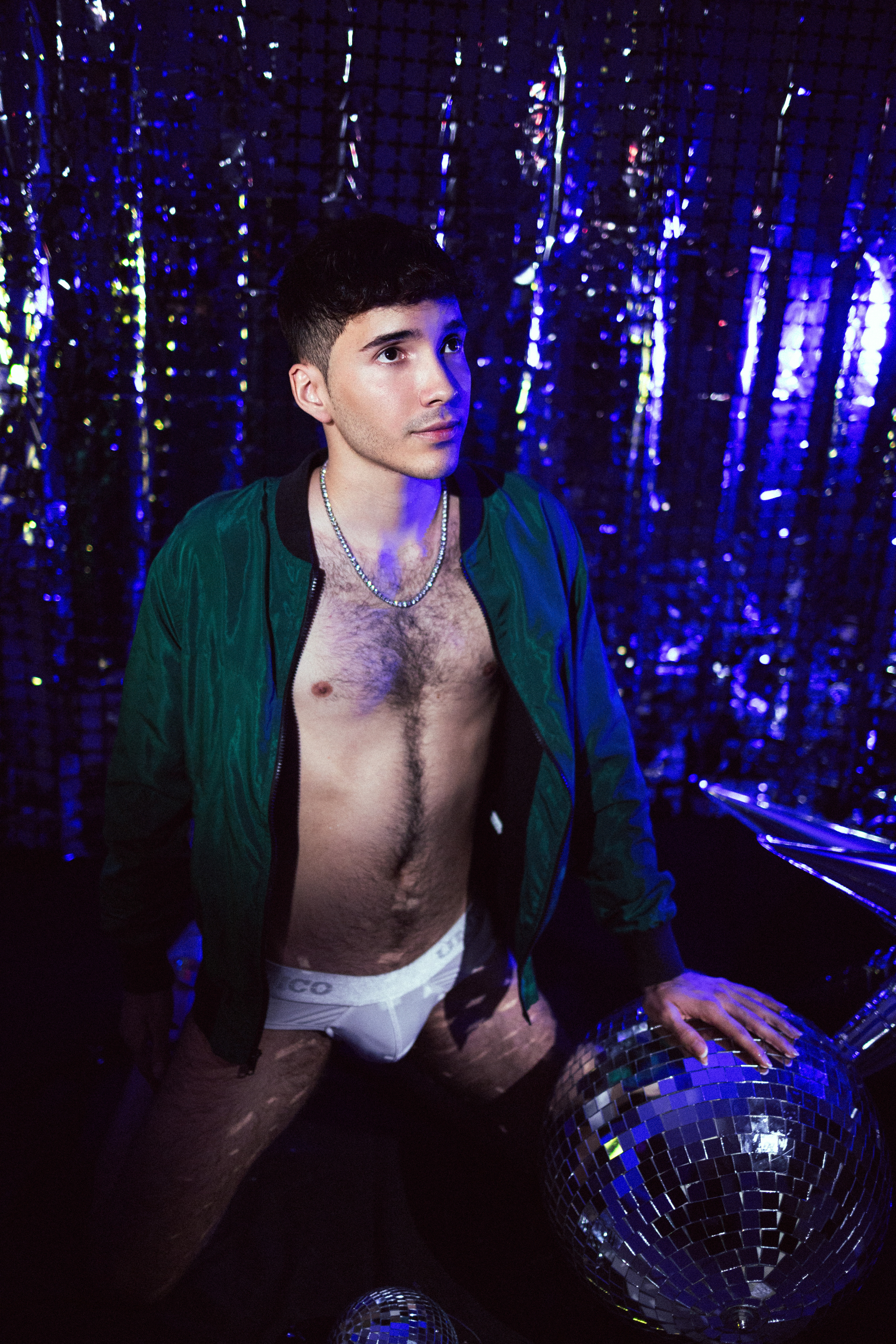 Performer PoollParty Photo 8