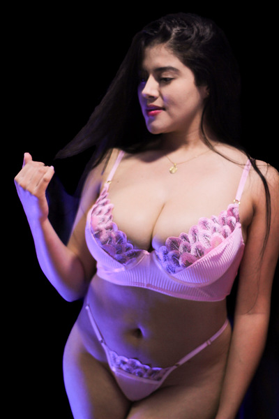 Performer Malash Photo 7