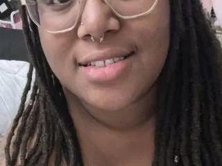 DoubleTrouble99 cam model profile picture