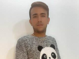 Image de profil du modèle de webcam Rogerbigcock19