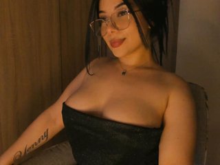 sharonscarllet cam model profile picture