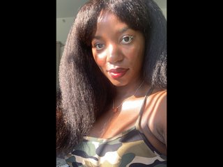 Image de profil du modèle de webcam Lanaluxxe44