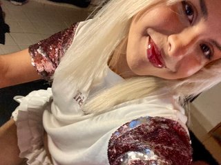 Imagen de perfil de modelo de cámara web de cutekriiss