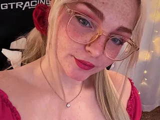 Itsfreckles live cam