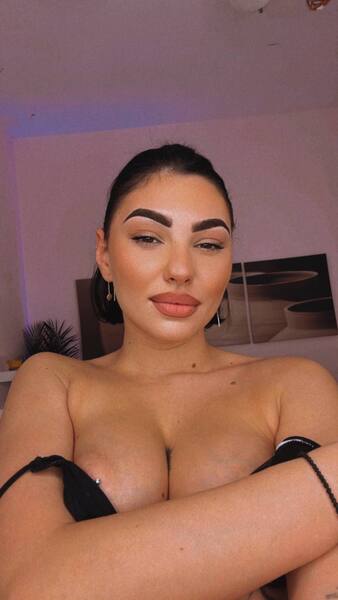 Interprète AvaLowin Photo 3