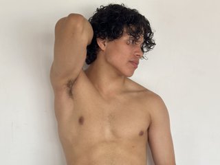 Imagen de perfil de modelo de cámara web de Zambrano777