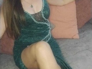 Foto de perfil de modelo de webcam de Esmeralda_Cute 