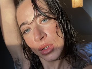 KlaraDelgado profilbild på webbkameramodell 