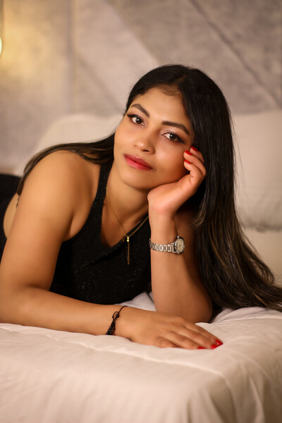 Darsteller EmilyKhan Foto 4