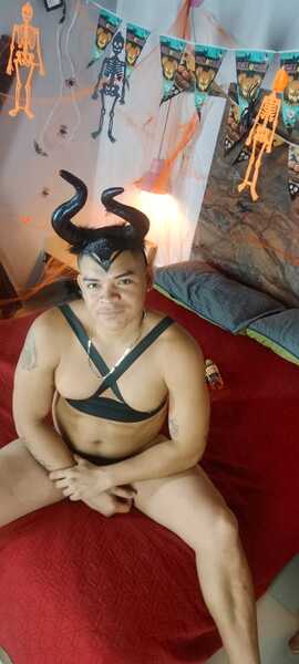 Performer SAMMYANDCRISS21 Photo 2