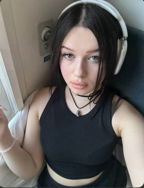 Interprete KitKaysi Foto 2