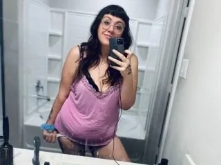 Maketiffanyhot profielfoto van cam model