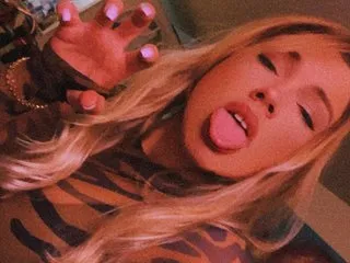 DojaKitty profielfoto van cam model