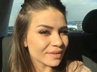 Image de profil du modèle de webcam LAYILAAx