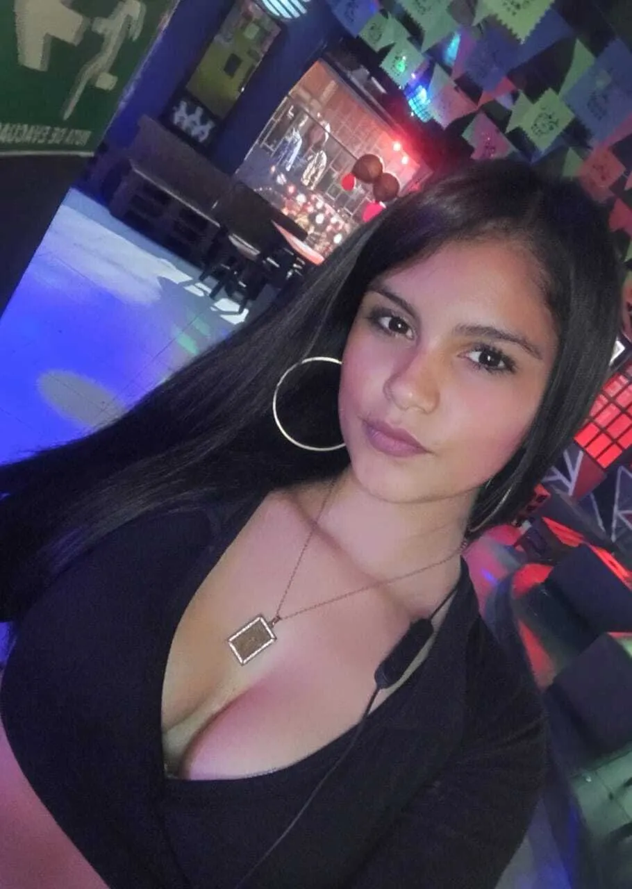 Interprète Emmy_ss Photo 4