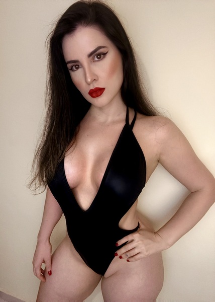 Performer MissScarlett77 Photo 4