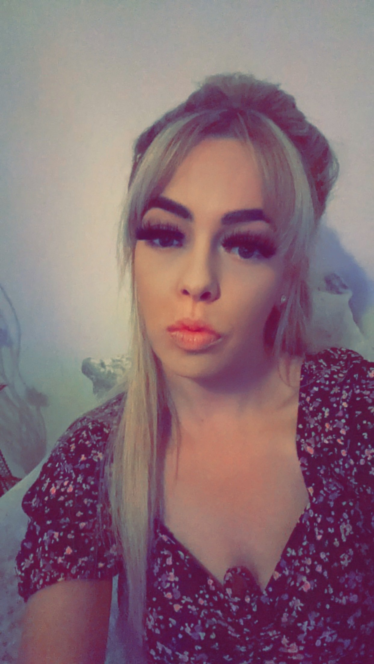 Artist Unfaithful_Housewife Foto 6