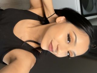 Imagen de perfil de modelo de cámara web de MilfyMilly20
