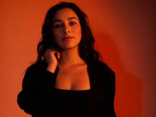 Image de profil du modèle de webcam sophie_121