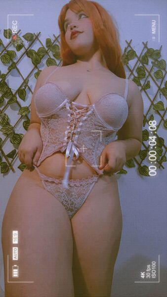 Artista Annybuttyy Foto 10