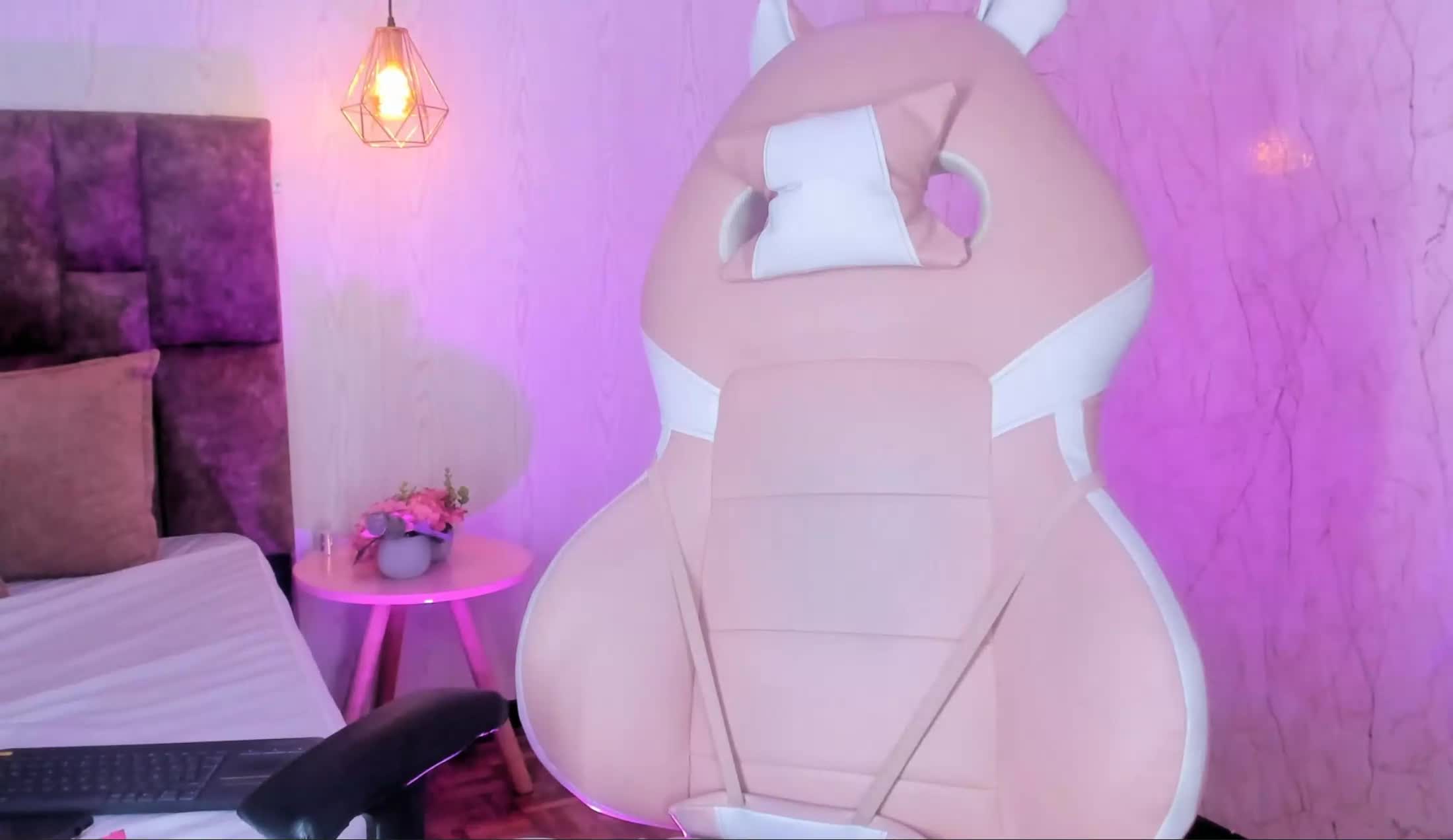 Interprete ARIADNA_EVANS Video 2