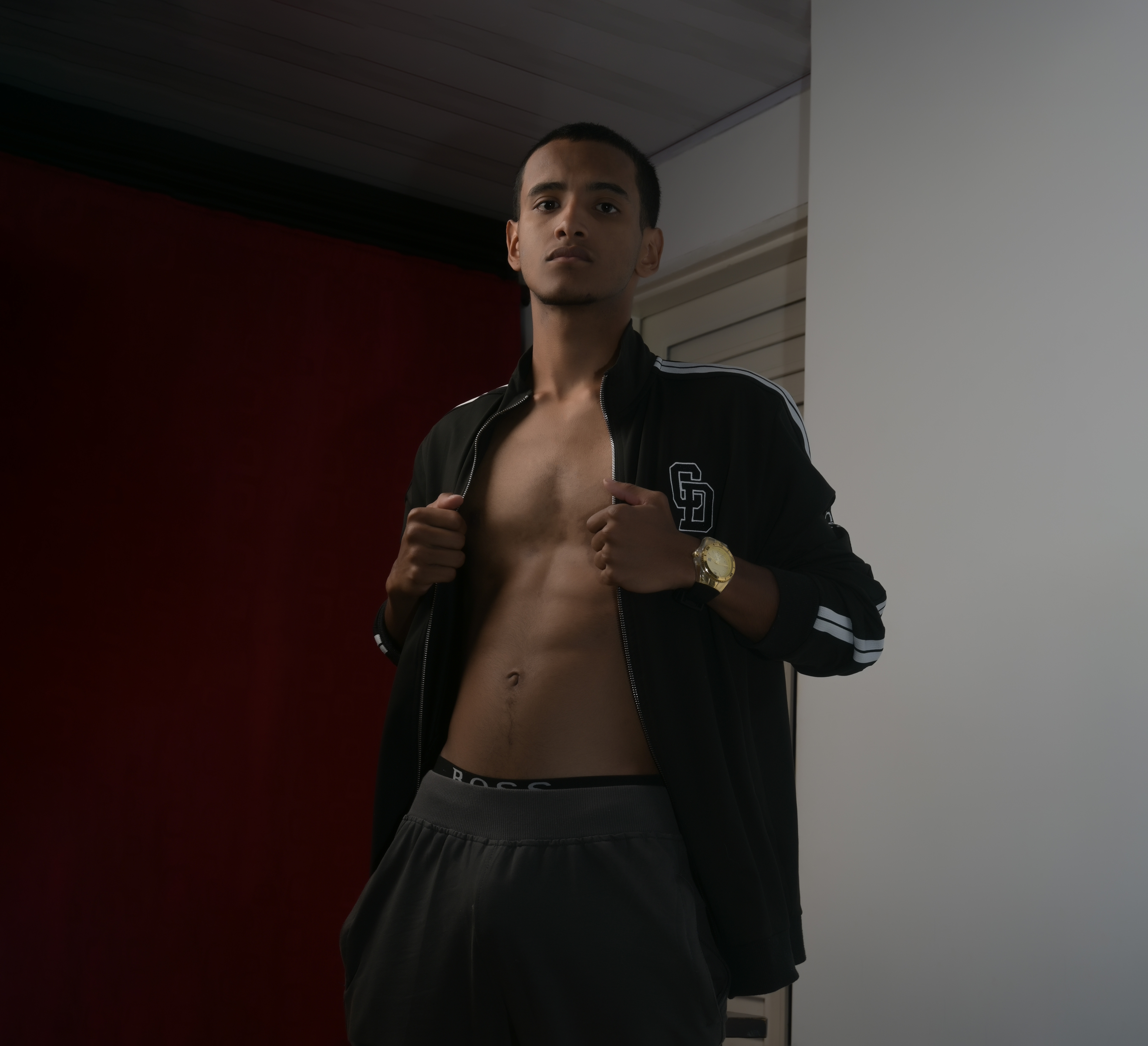 Performer TommmyFury Photo 12