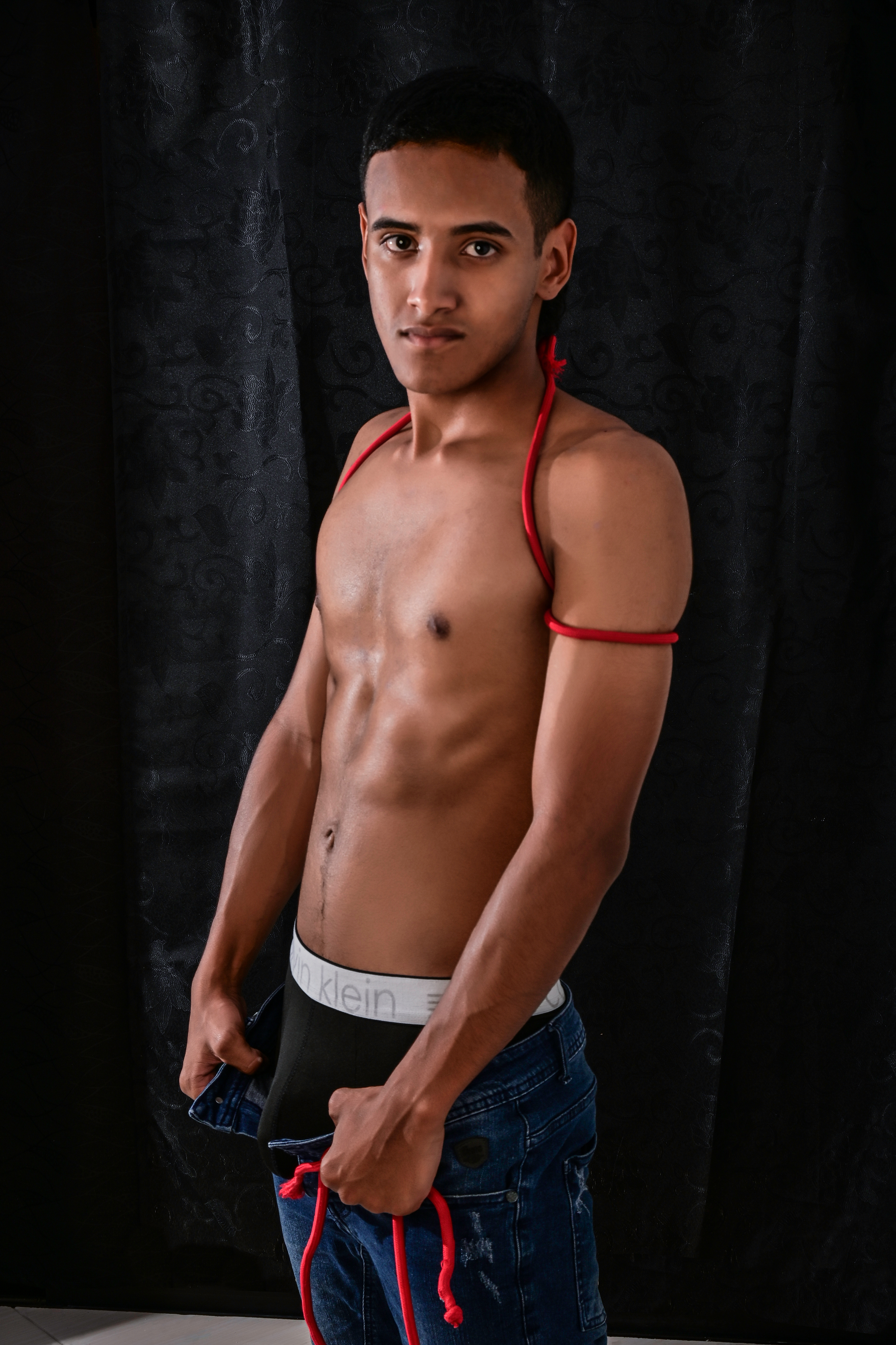 Performer TommmyFury Photo 1