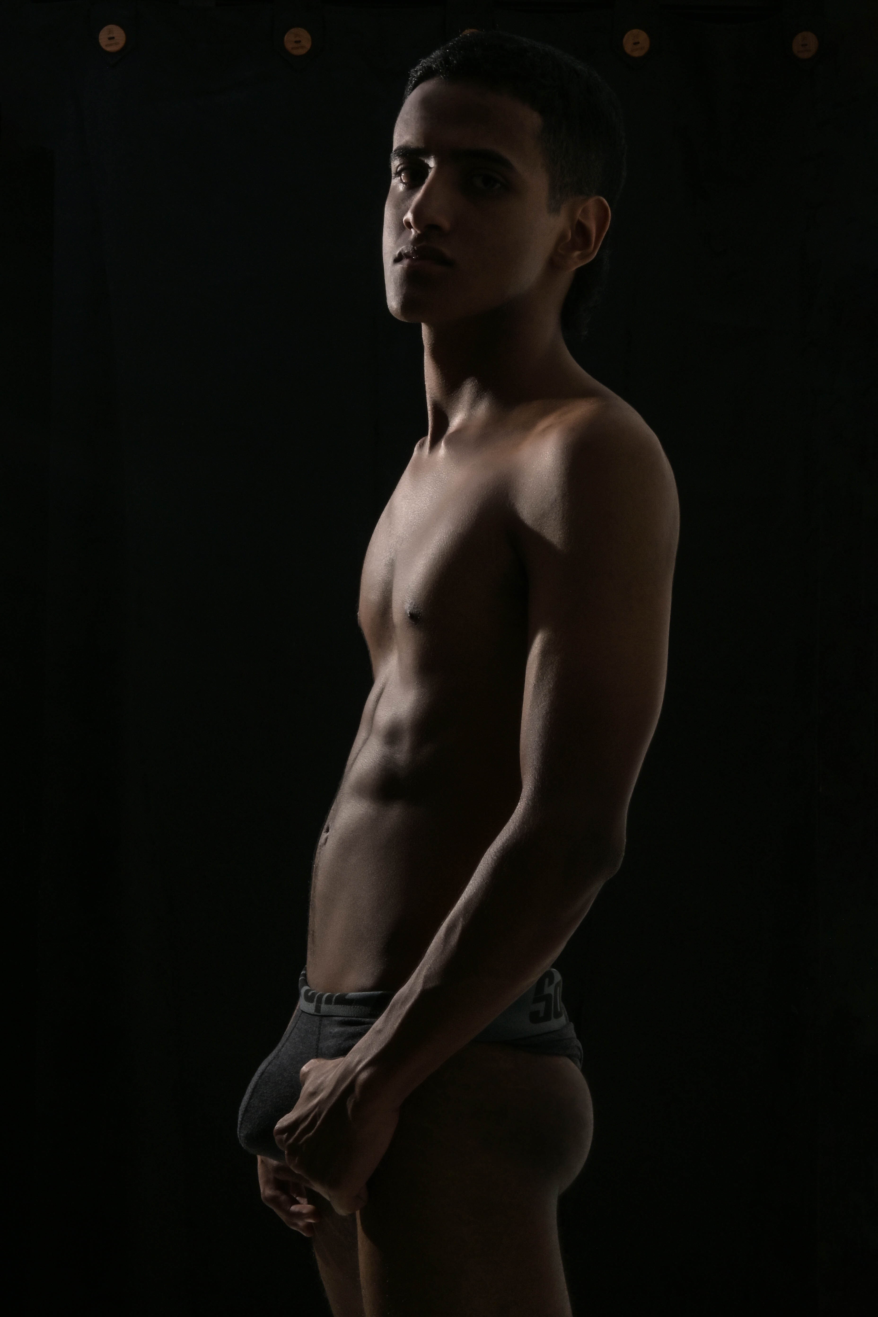 Performer TommmyFury Photo 2