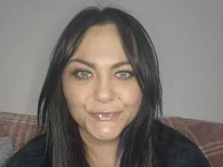 MiaLoveUK immagine del profilo del modello di cam