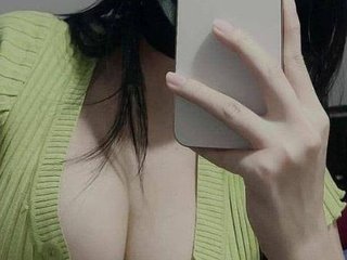 Huongly profielfoto van cam model