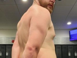 Image de profil du modèle de webcam ThickHandsomeMan