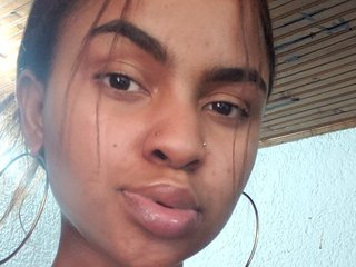 onewanda cam model profile picture