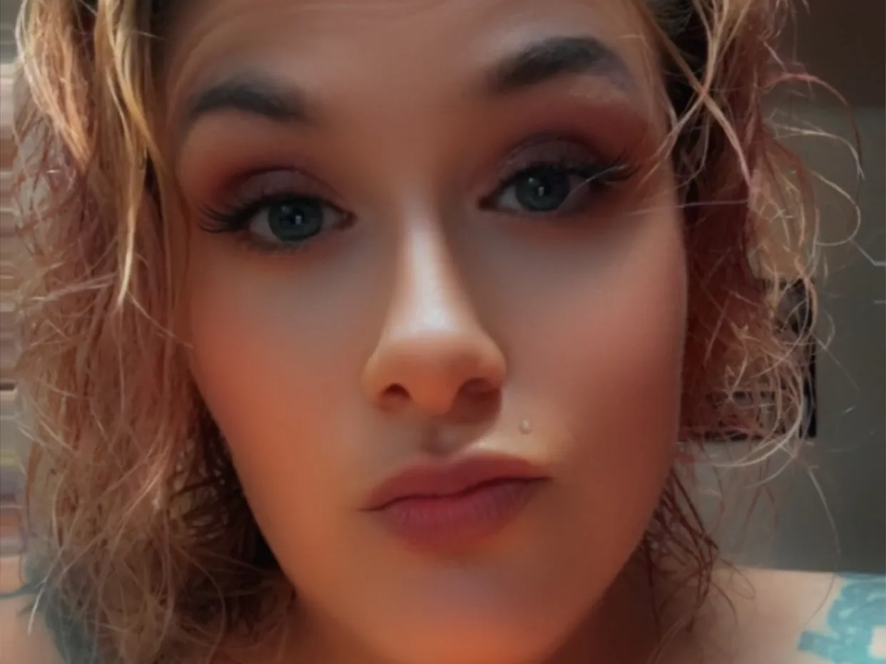 Intérprete Lala1221 Foto 1