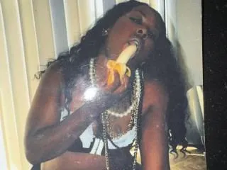 Image de profil du modèle de webcam TiffaniCash