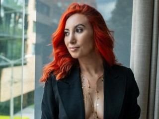 Imagen de perfil de modelo de cámara web de LizzEser