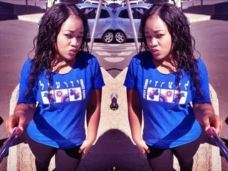 Image de profil du modèle de webcam FLOWERLIPS