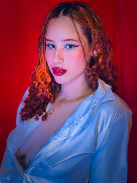 Interprete NamiCurls Foto 9